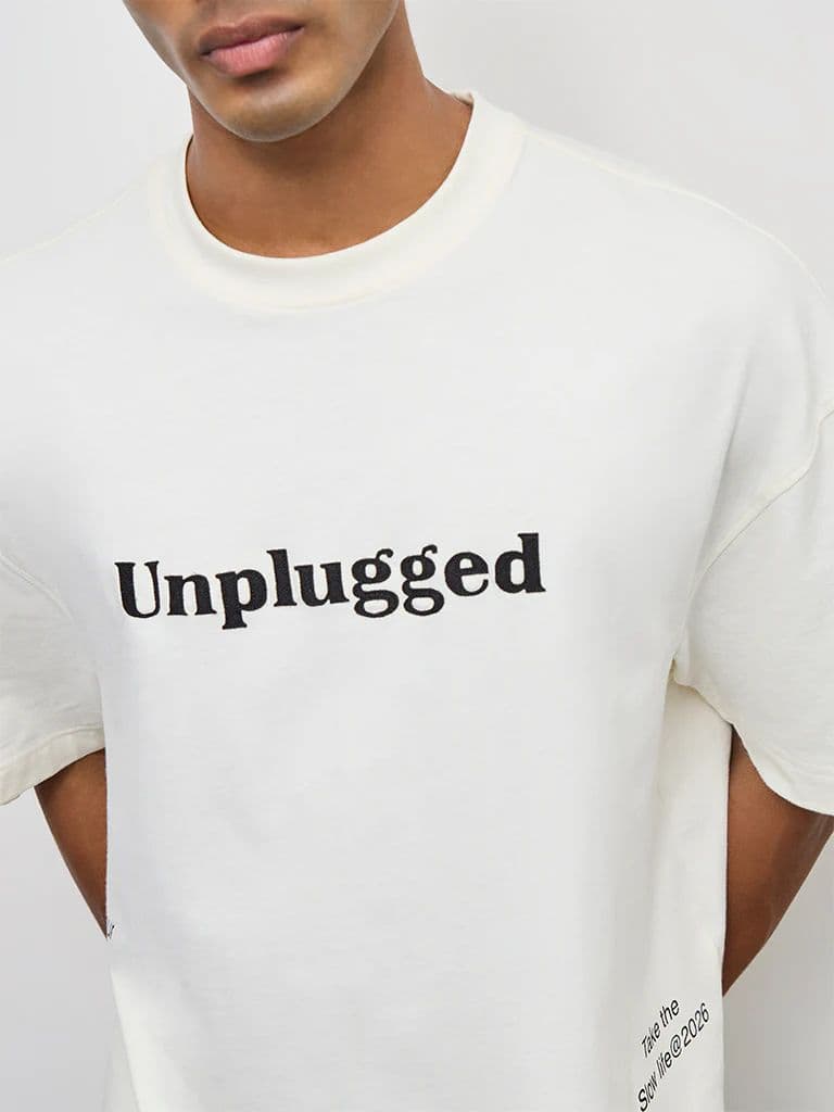 Nuon Off-White Text Printed Relaxed-Fit Cotton T-Shirt — photo 3