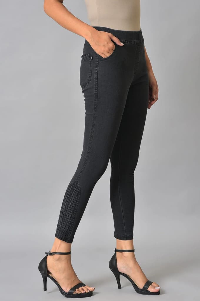 Grey Solid Skinny Fit Denim Jeggings With Pintuck Detail — photo 4