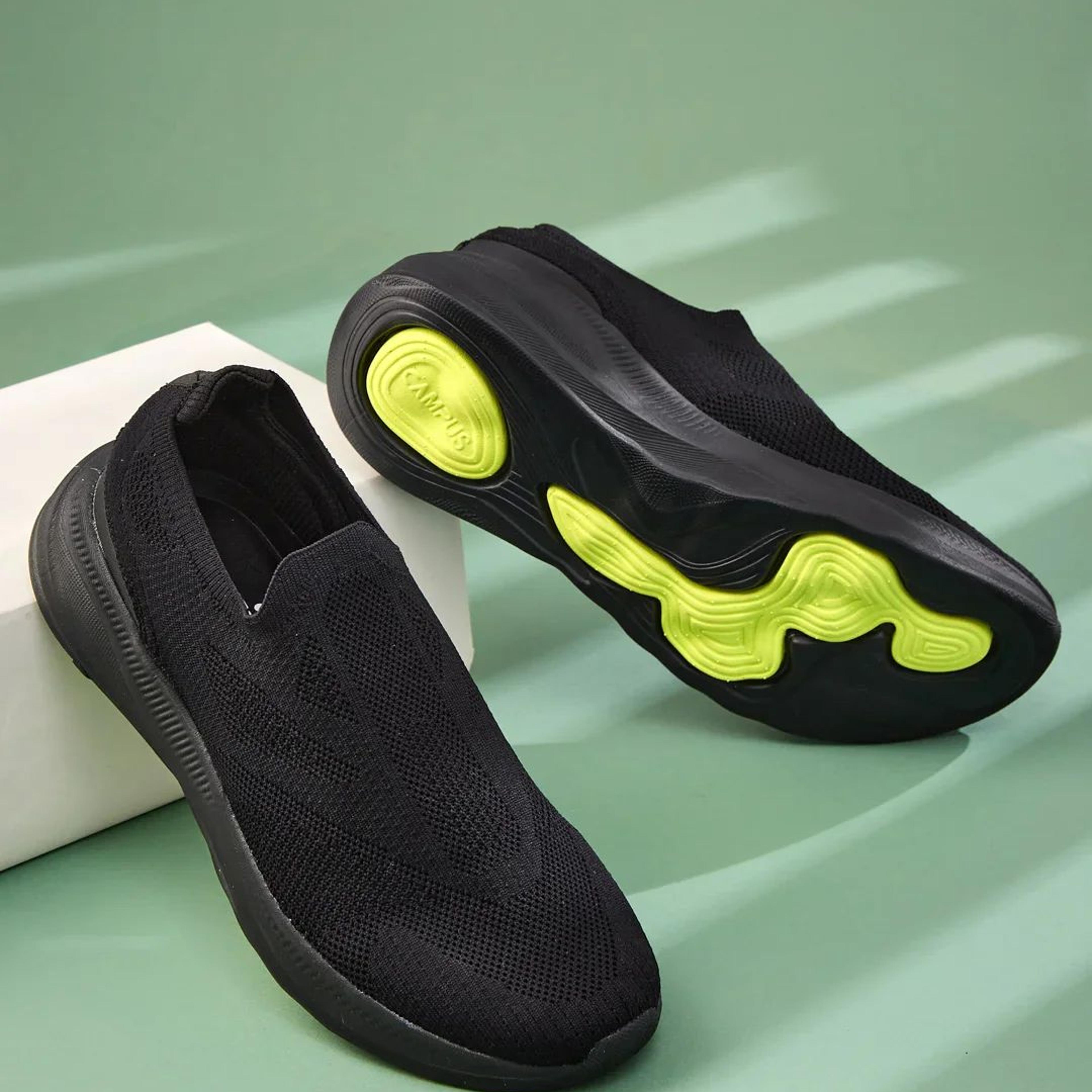 JETRA Black Men's Walking Shoes