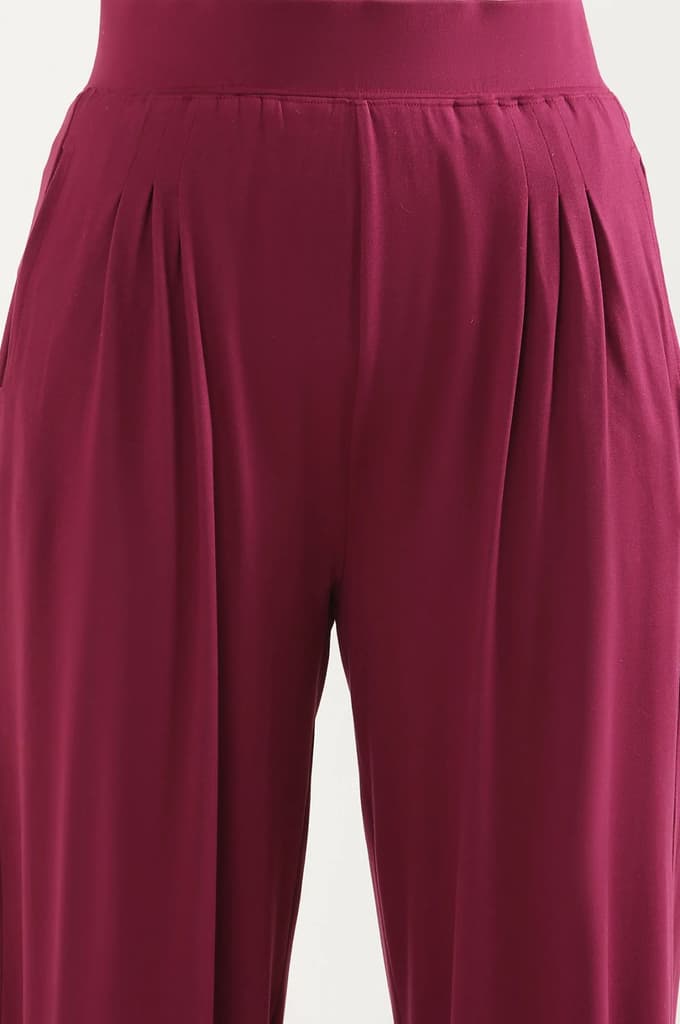 Purple Solid Loose Fit Pants With Pleated Detail — photo 7