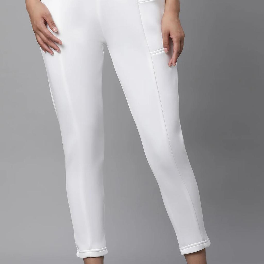 White Solid Skinny Fit Tights With Side Pockets