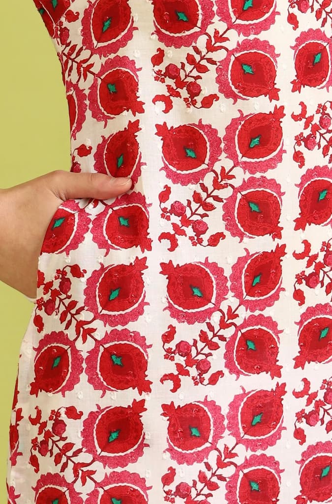 Floral Printed Straight Pure Cotton Kurta with Border Patch — photo 9