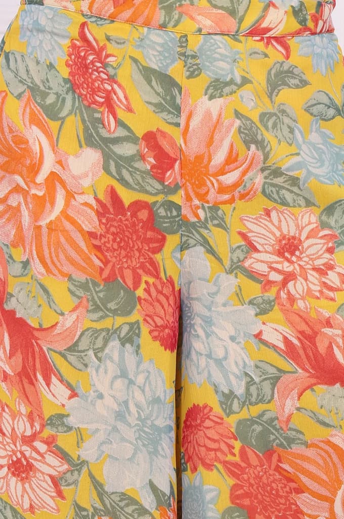 Yellow Floral Printed Straight Kurta and Flared Pants Set — photo 7