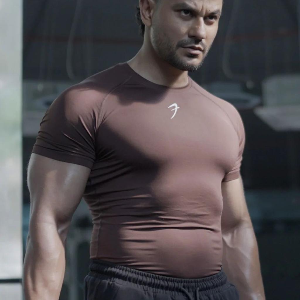 Compression T-shirt Brown