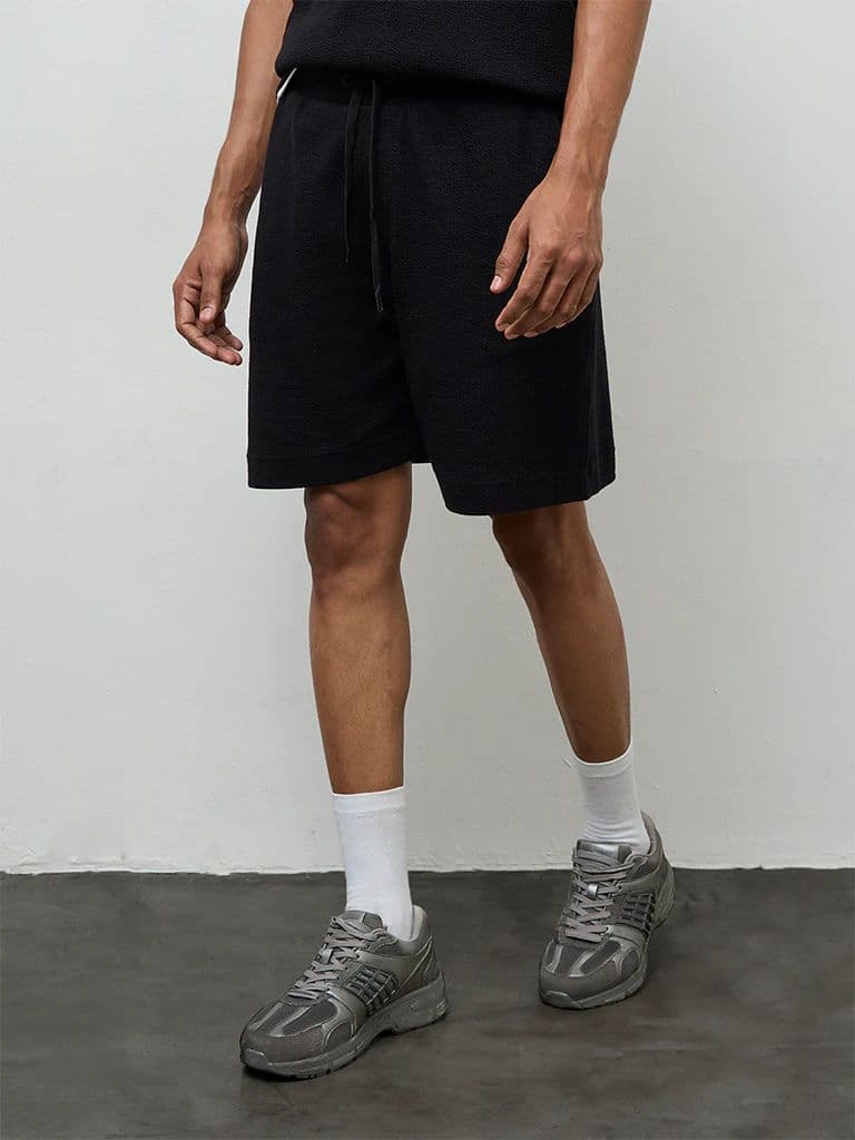 Nuoflexx Black Relaxed-Fit Mid-Rise Cotton-Blend Shorts — photo 2