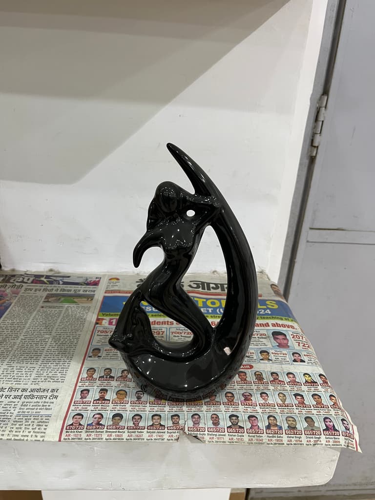 Black Cat Statue | Sculpture | Glass | Black