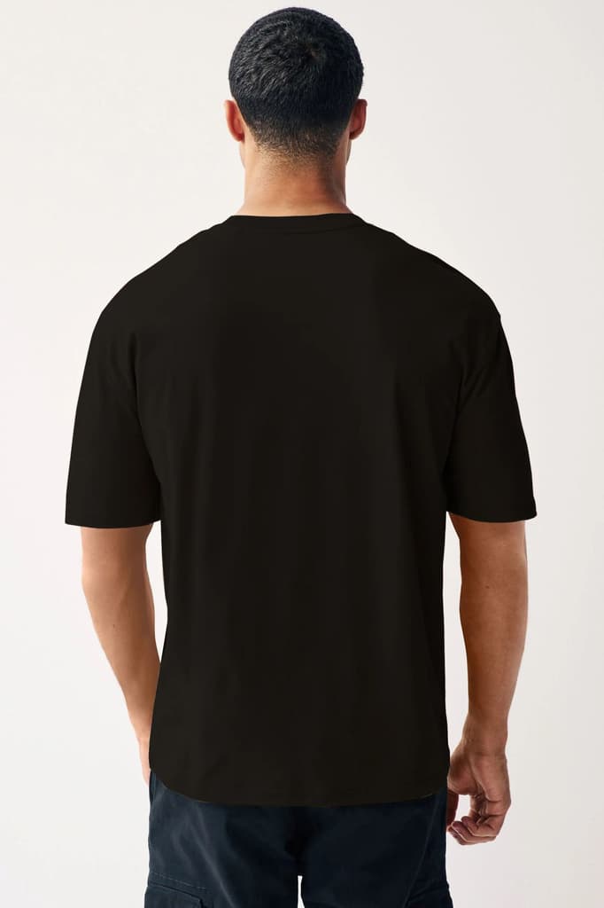Men's Jet Black Solid Round Neck Oversized Half Sleeve Cotton T-Shirt — photo 3