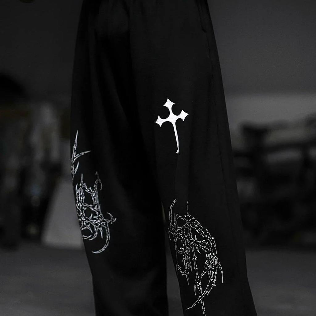 Christ Loose Tracks Black