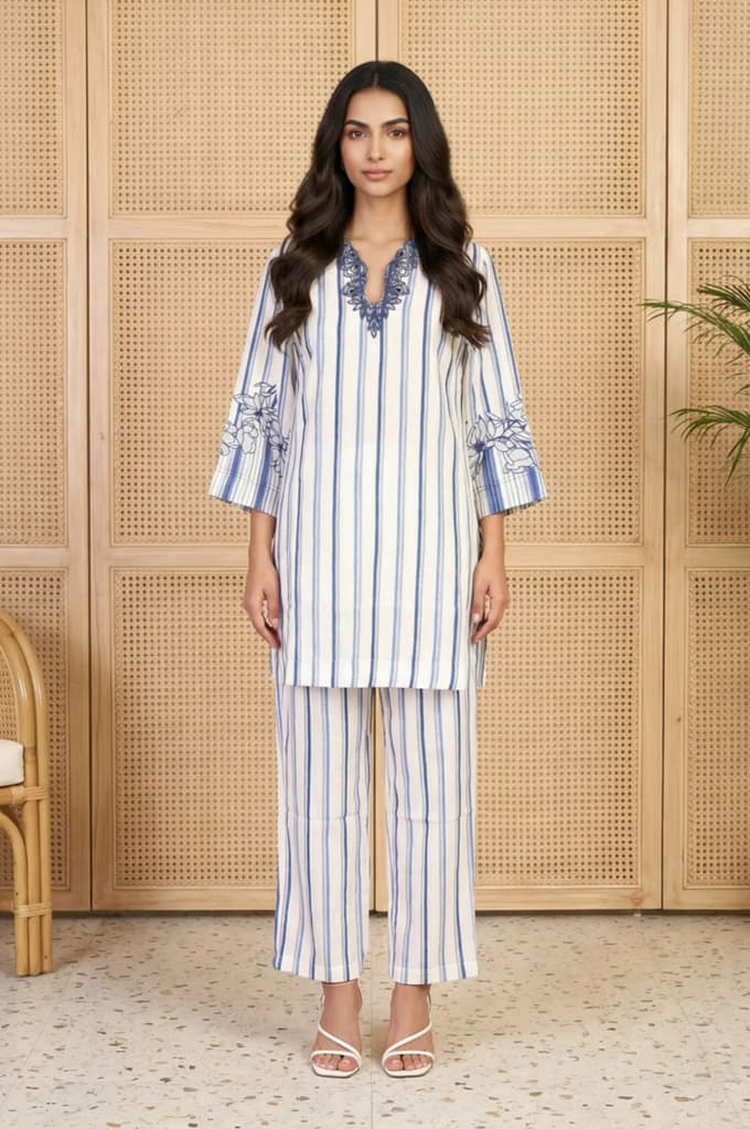 White Striped Straight Kurta and Pants Set — XS