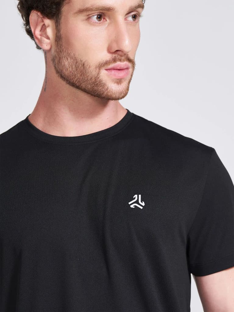 Men's Black Solid Round Neck T-Shirt — photo 2