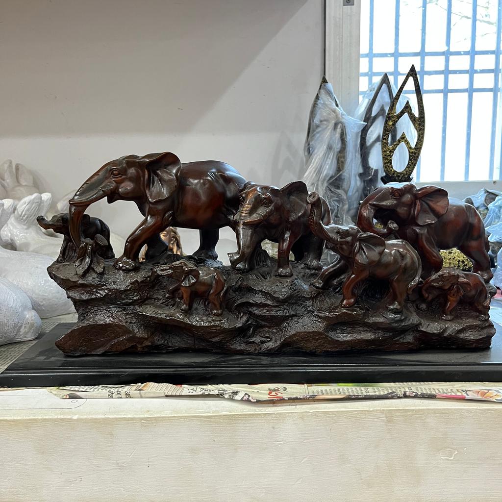 Elephant Figurine | Statue | Wood | Brown