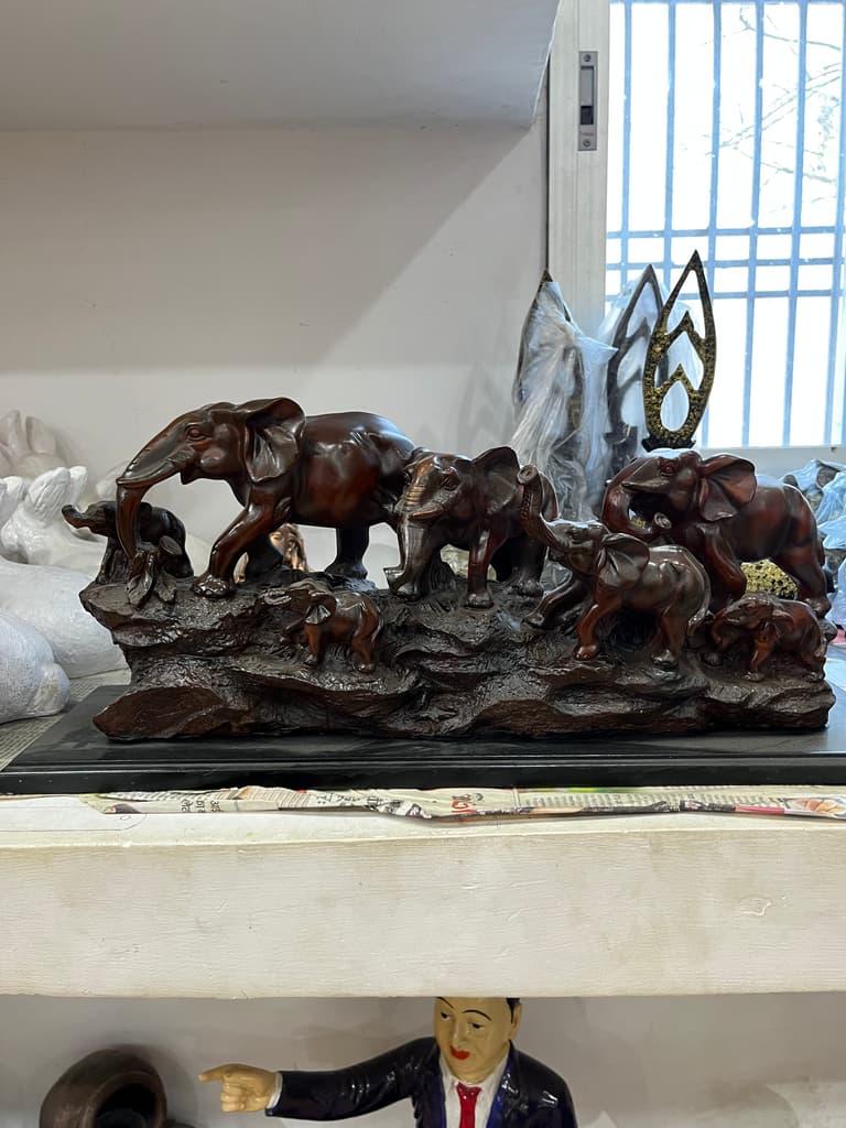 Elephant Figurine | Statue | Wood | Brown