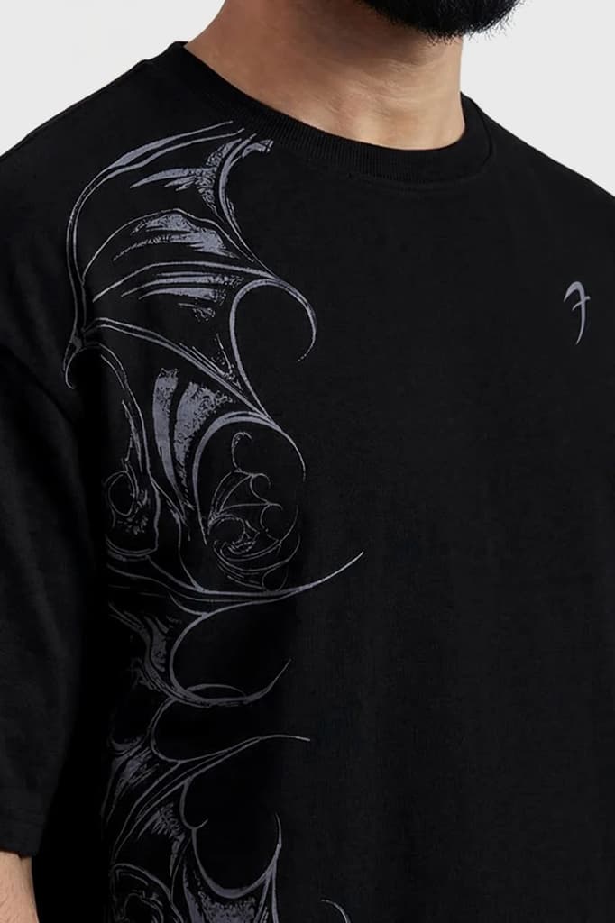 Void Angel Oversized T-shirt Black — photo 3
