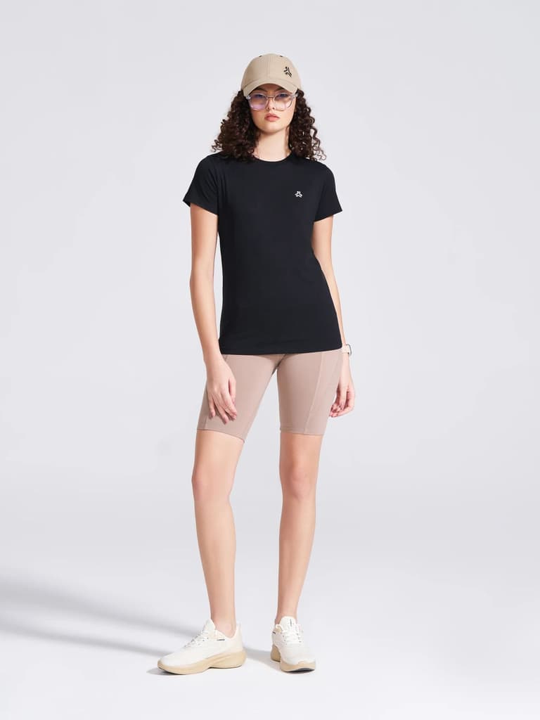 Women's Black Solid Round Neck T-Shirt — photo 4