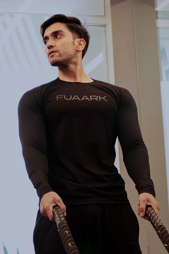Chase Full Sleeves T-shirt Black — S