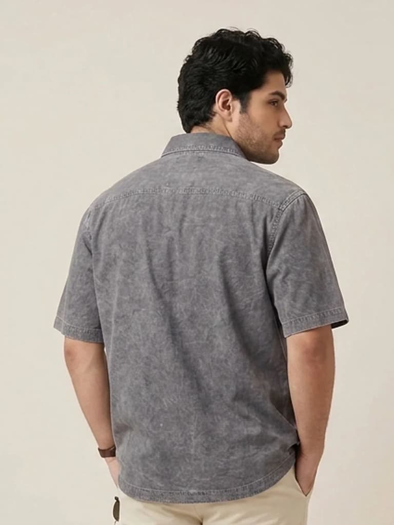Plus Men's Light Grey Oversized Fit Half Sleeve Solid Casual Denim Shirt — photo 3