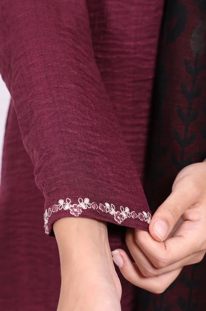 Maroon Embroidered Straight Kurta with Straight Pant and Dupatta Set — photo 6