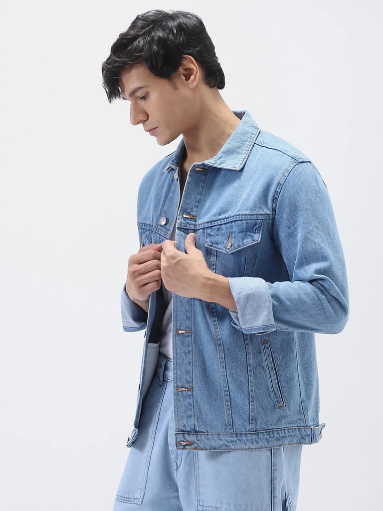 Men's Light Blue Solid Regular Fit Washed Full Sleeve Denim Jacket — photo 3