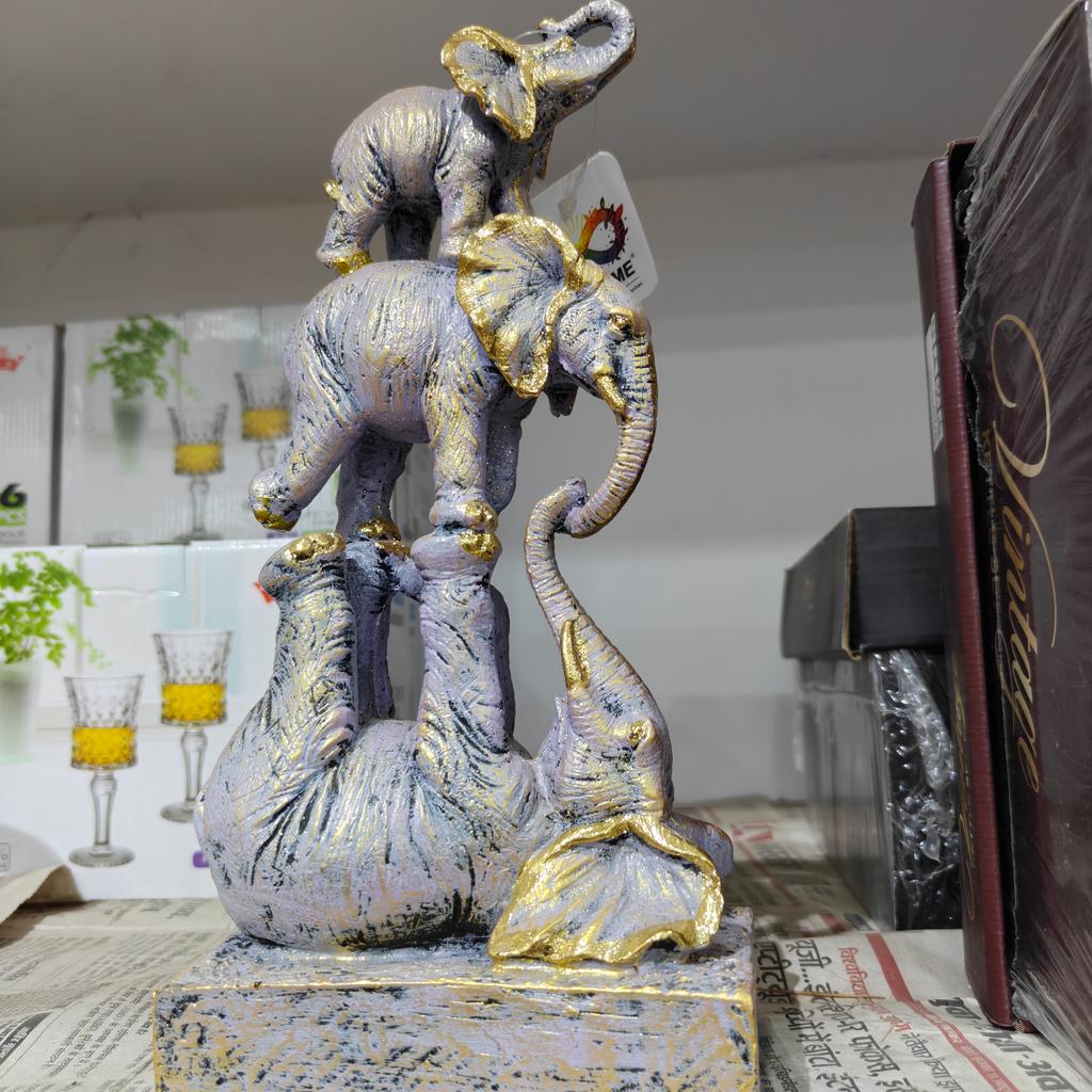 Elephant Figurine | Statue | Porcelain | Gold