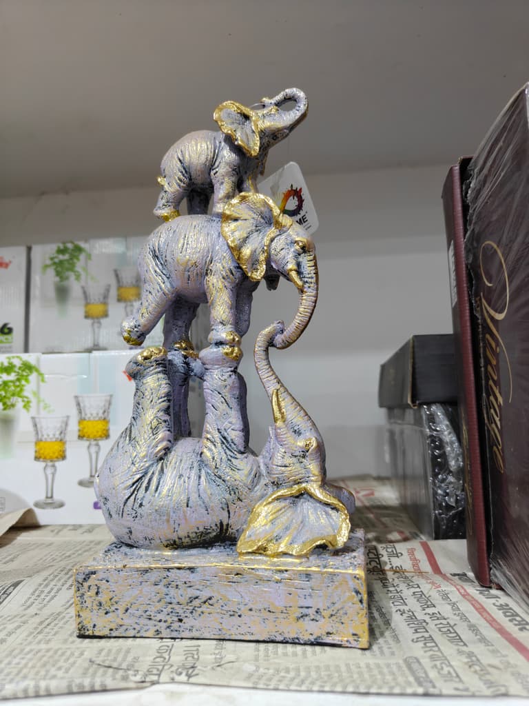 Elephant Figurine | Statue | Porcelain | Gold