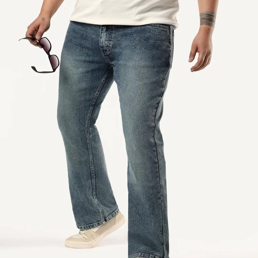 Plus Men's Light Blue Bootcut Fit Mid Rise Tinted Heavy Washed Jeans Stretchable