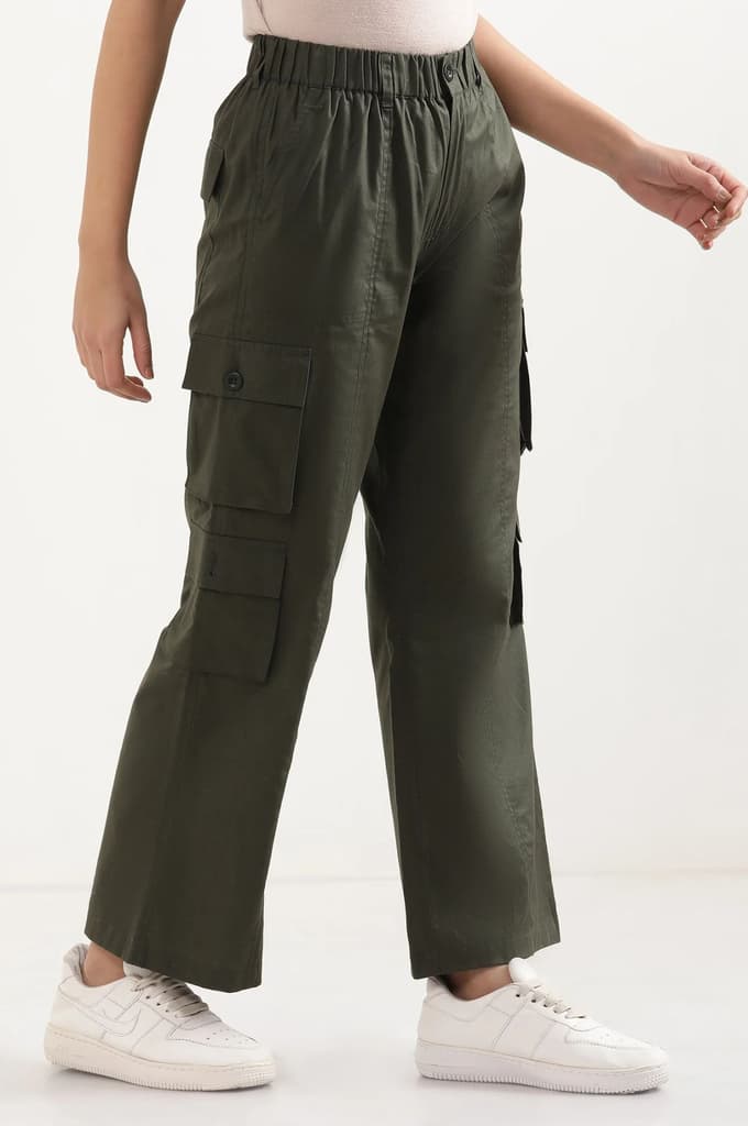 Muted Sage Green Solid Straight Fit Cotton Palazzo With Elasticated Waist And Cargo Pockets — photo 5