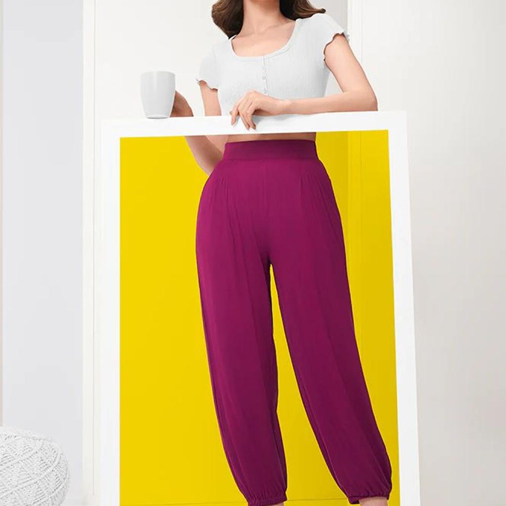 Purple Solid Loose Fit Pants With Pleated Detail