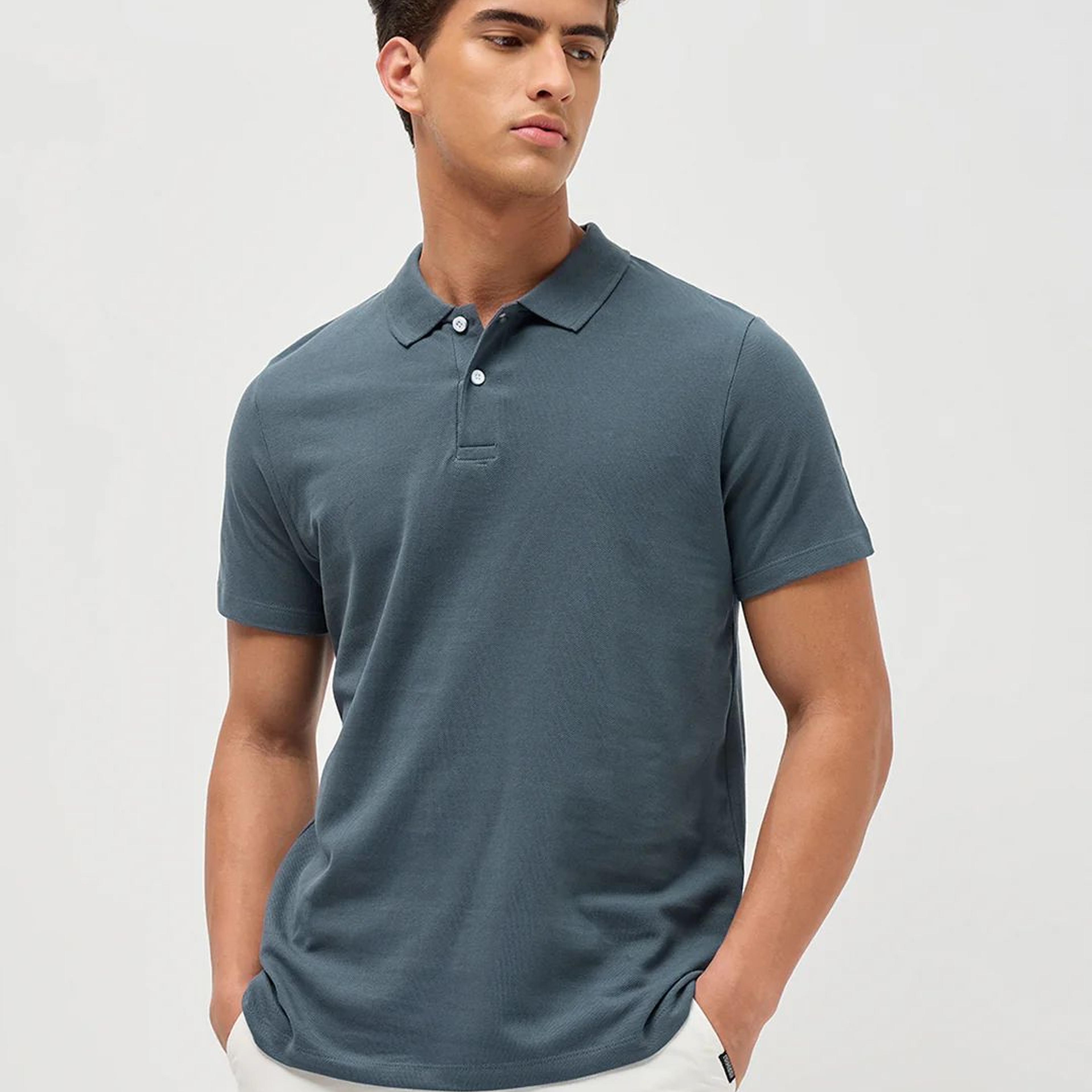 Men's Dark Grey Solid Regular Fit Half Sleeve Cotton Polo T-Shirt