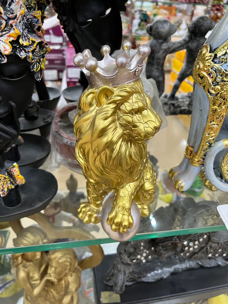 Gold Lion Statue | Sculpture | Bronze | Gold