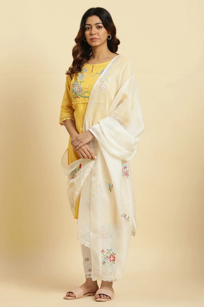 White Floral Embroidered Lace Trim Kota Dupatta — photo 4