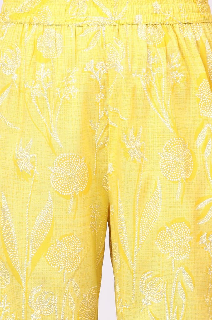 Yellow Floral Printed Rayon A-line Kurta and Pants Set — photo 10