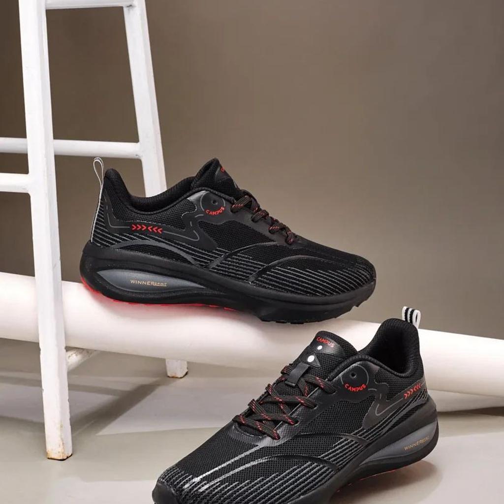 GLITCH Black Men's Running Shoes