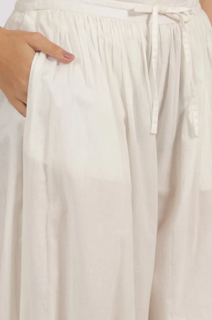 White Ankle Length Pure Cotton Gathered Pants — photo 8