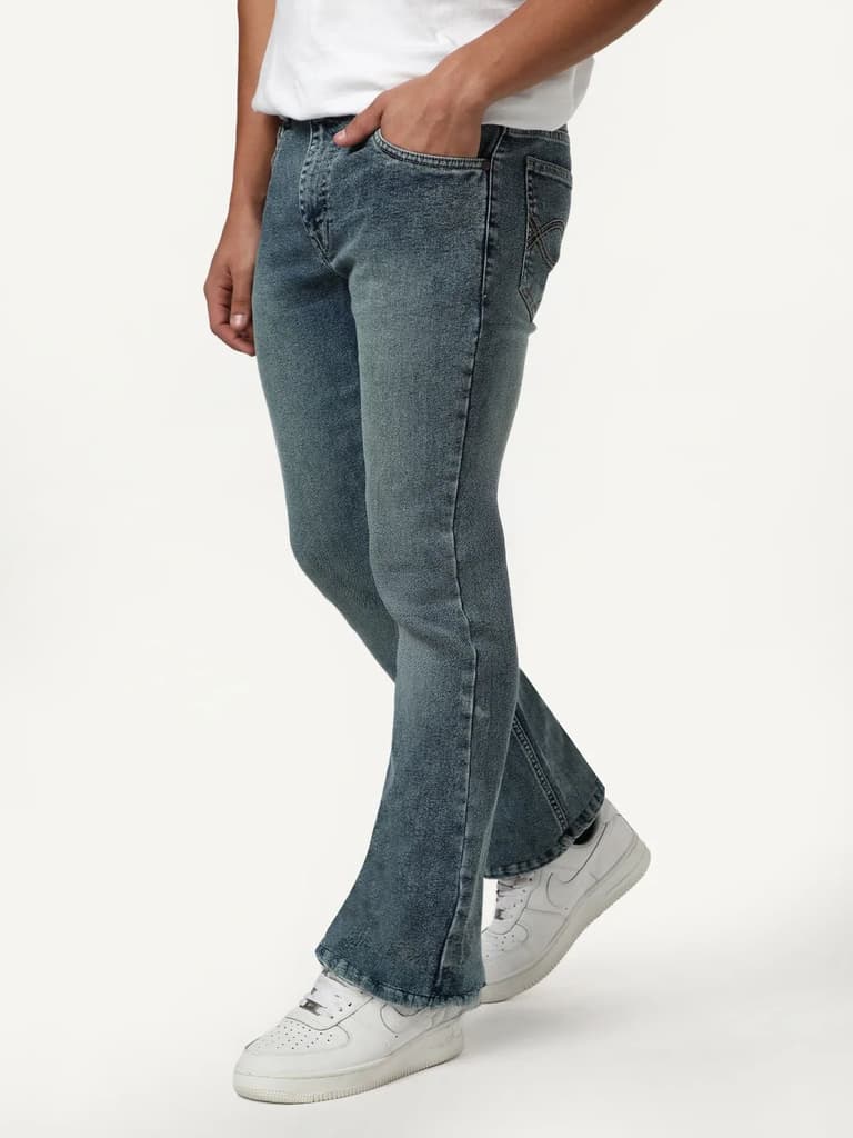 Men's Light Blue Bootcut Fit Mid Rise Tinted Heavy Washed Jeans Stretchable — photo 2