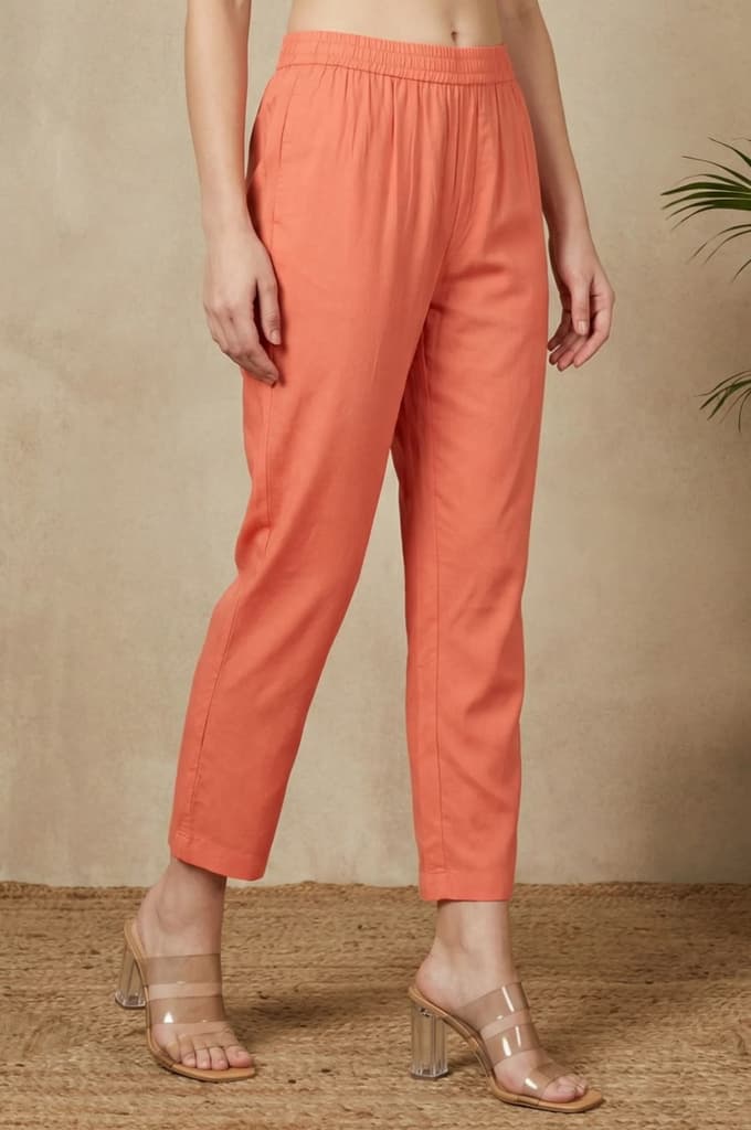 Peach Solid Pure Cotton Ankle Length Straight Pants — XS