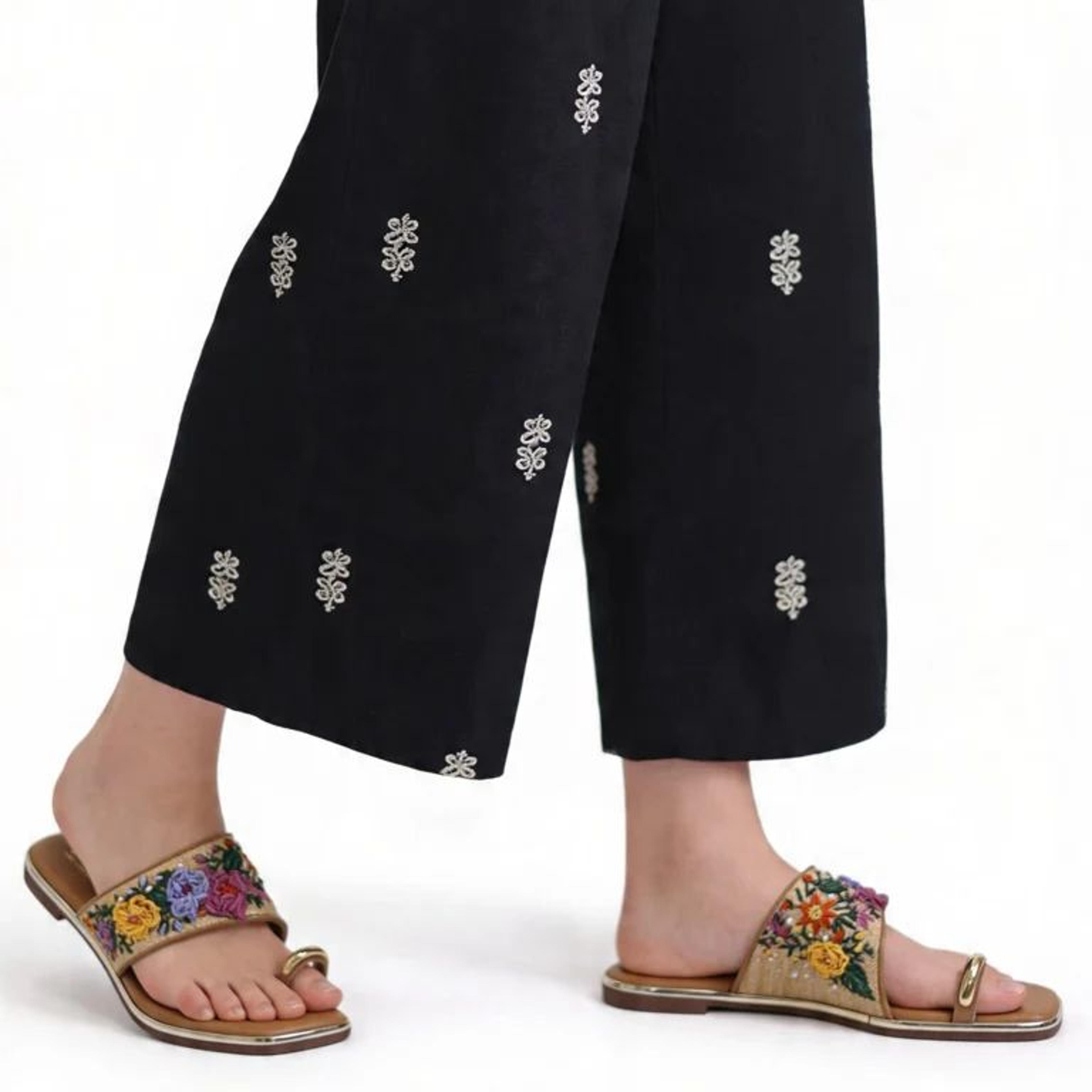 LUNA BLU Multicolor Floral-Embroidered Kolhapuri Sandals