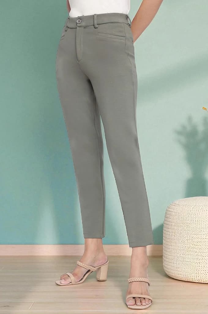 Green Solid Mid Rise Trouser in Ankle Length — photo 5