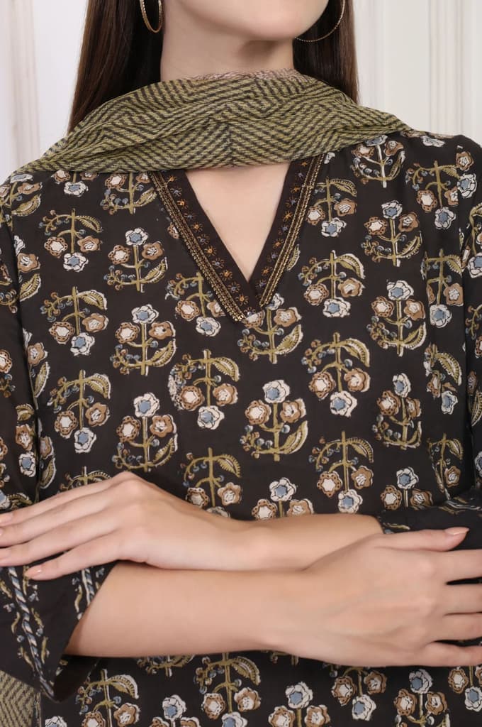 Black Floral Printed Embellished A-Line Cotton Kurta with Straight Pant and Dupatta Set — photo 3