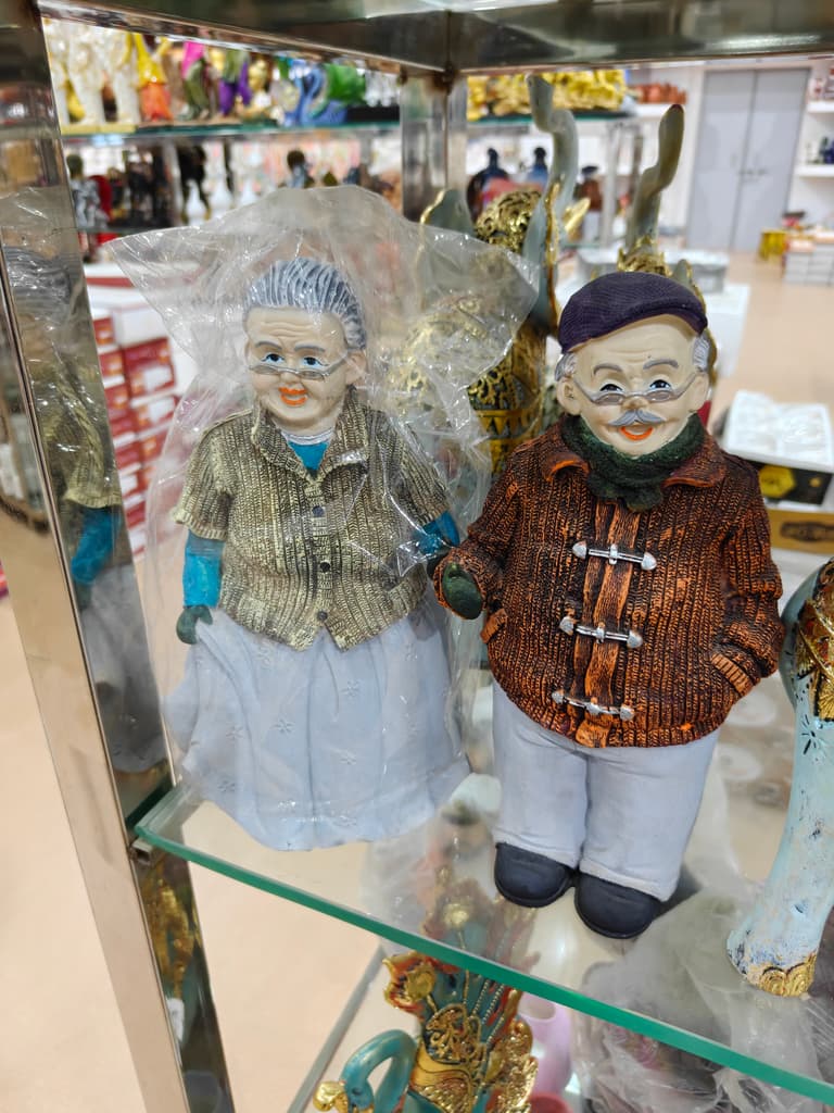 Ceramic Figurines | Decorative | Ceramic | Gold, Brown, White