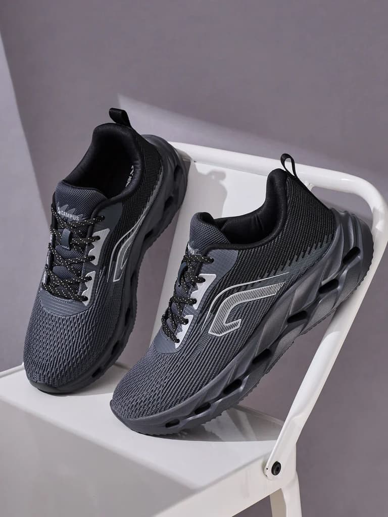 LOOPD Black Men's Running Shoes