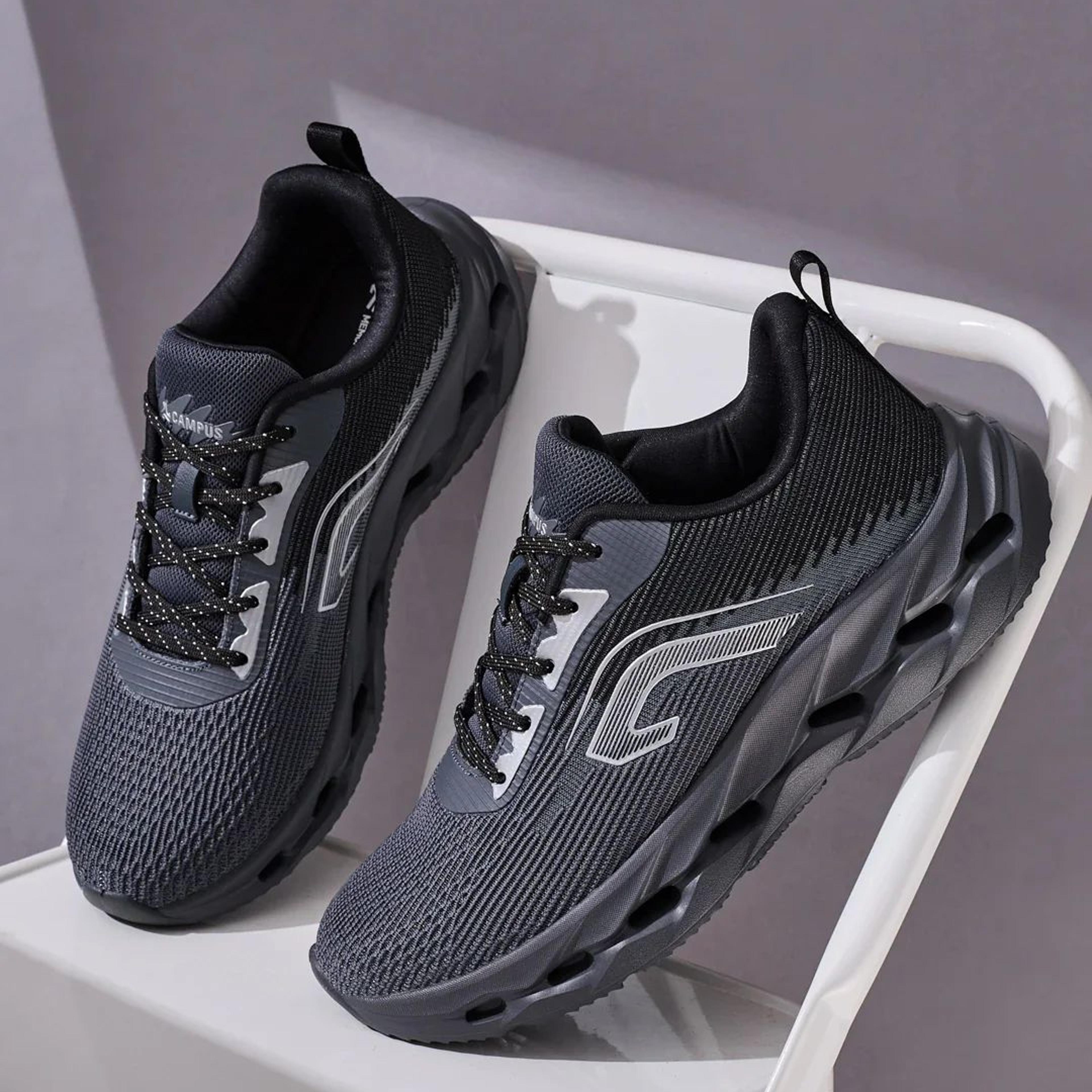 LOOPD Black Men's Running Shoes