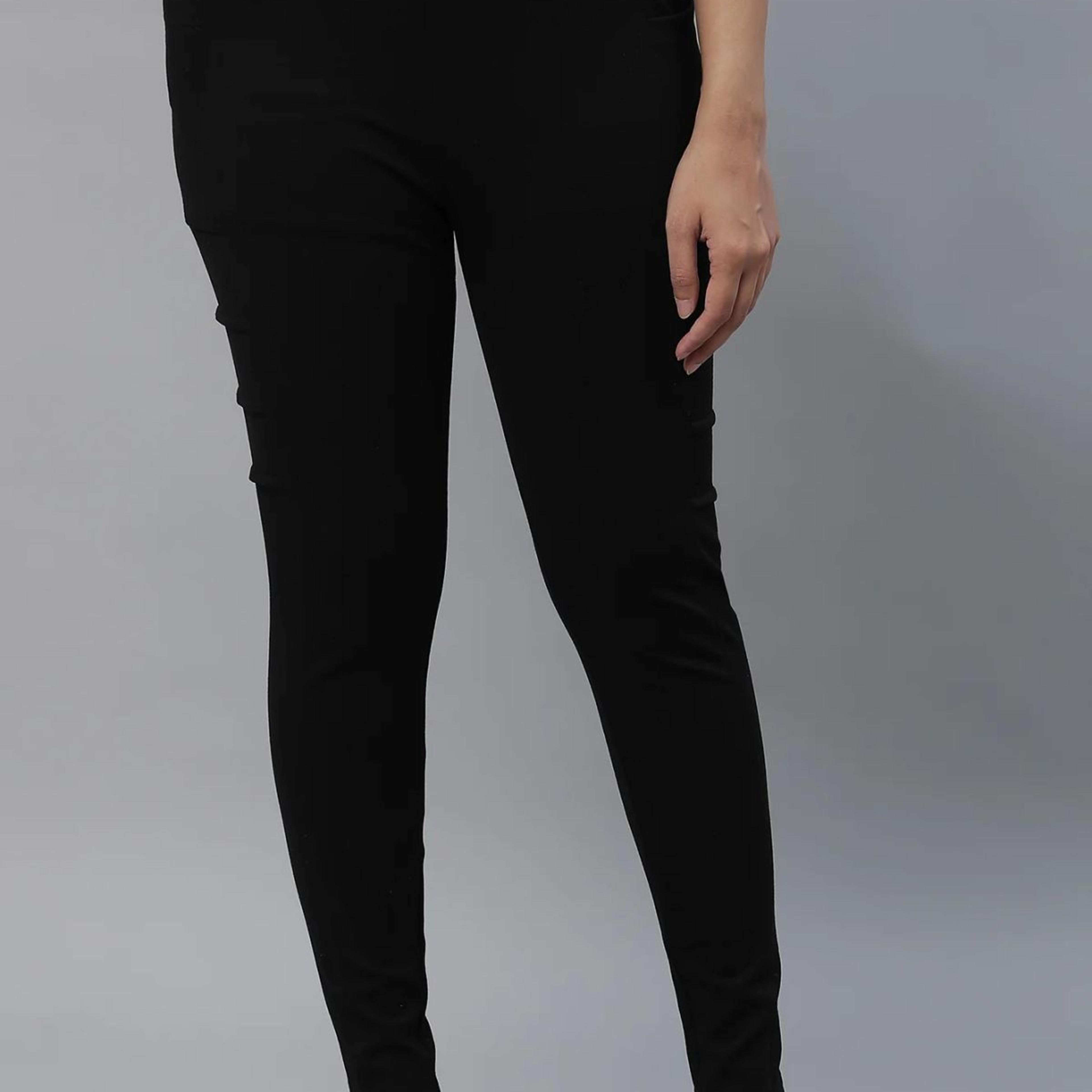 Black Solid Skinny Fit Tights With Elasticated Waist And Side Pockets