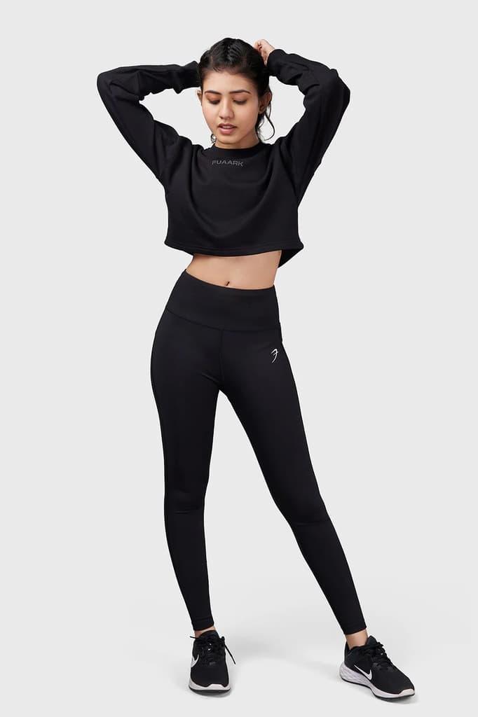 Signature Oversized Cropped Sweatshirt Black — photo 4