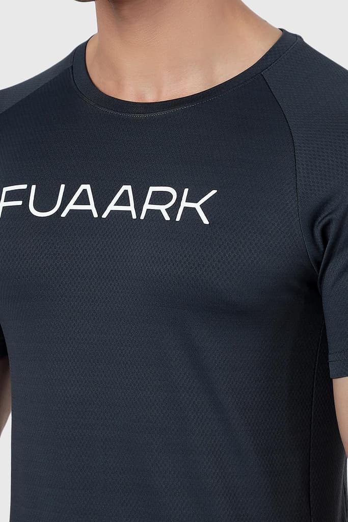 Aura Textured T-shirt Graphite — S