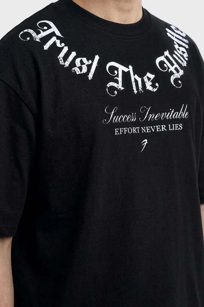 Trust The Hustle Oversized T-shirt Black — photo 3