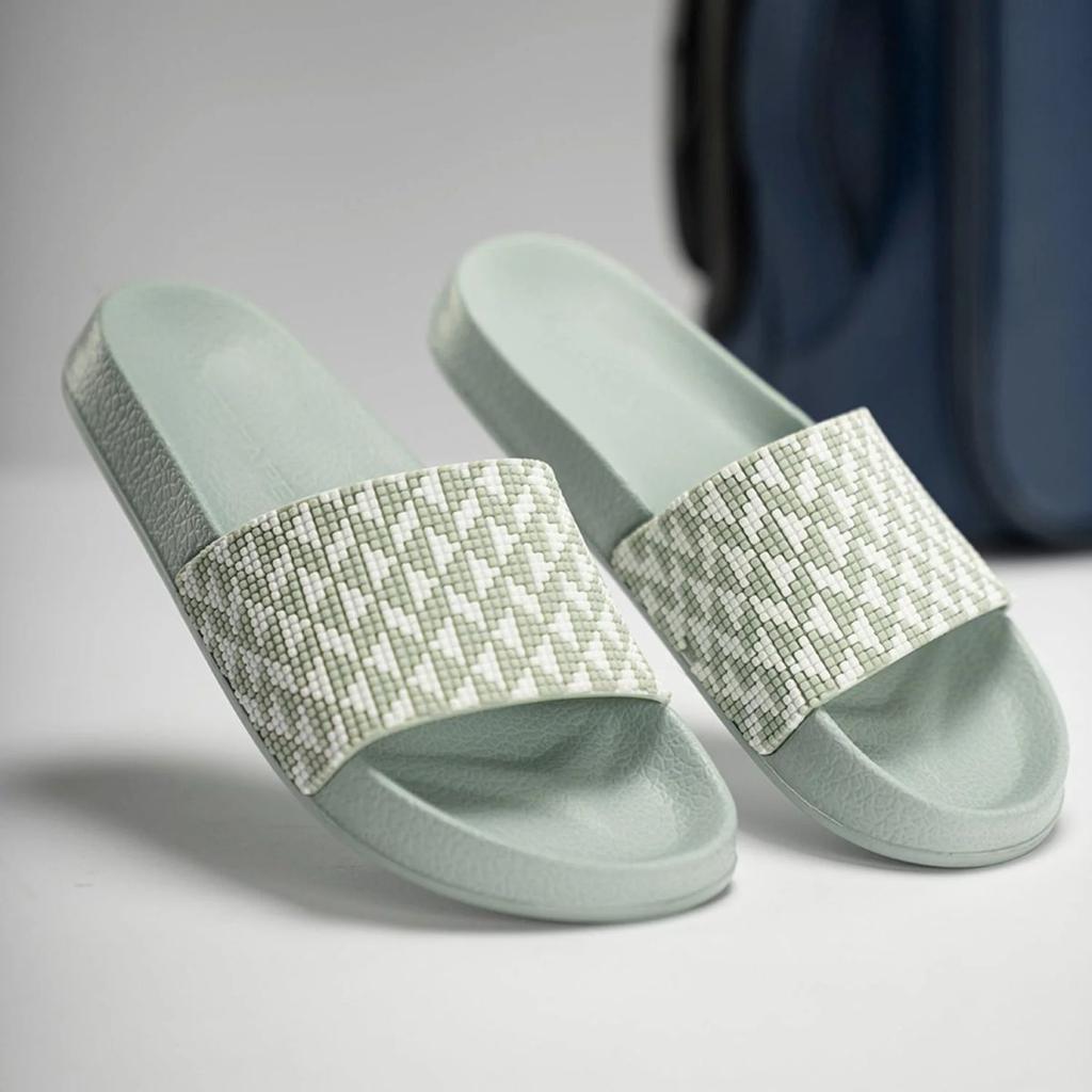 Women's Pool Sliders for Everyday Comfort — photo 6