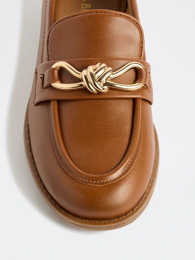 LUNA BLU Tan Metal-Detail Loafers — photo 4