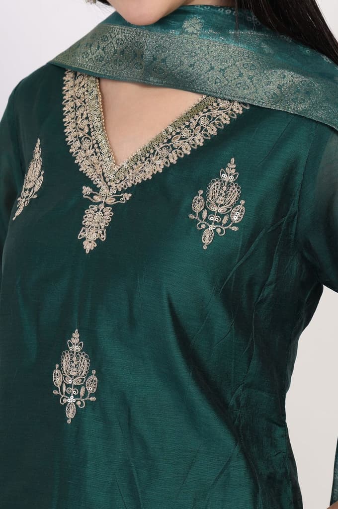 Green Embroidered A-Line Silk Kurta with Straight Pant and Dupatta Set — photo 3