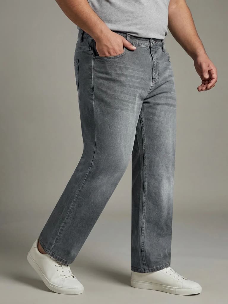 Plus Men's Light Grey Relaxed Fit Washed Denim Jeans Non-Stretchable — photo 2