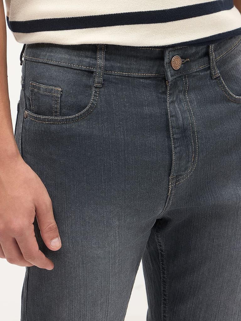 Men's Dark Grey Straight Fit Washed Denim Jeans Stretchable — photo 6